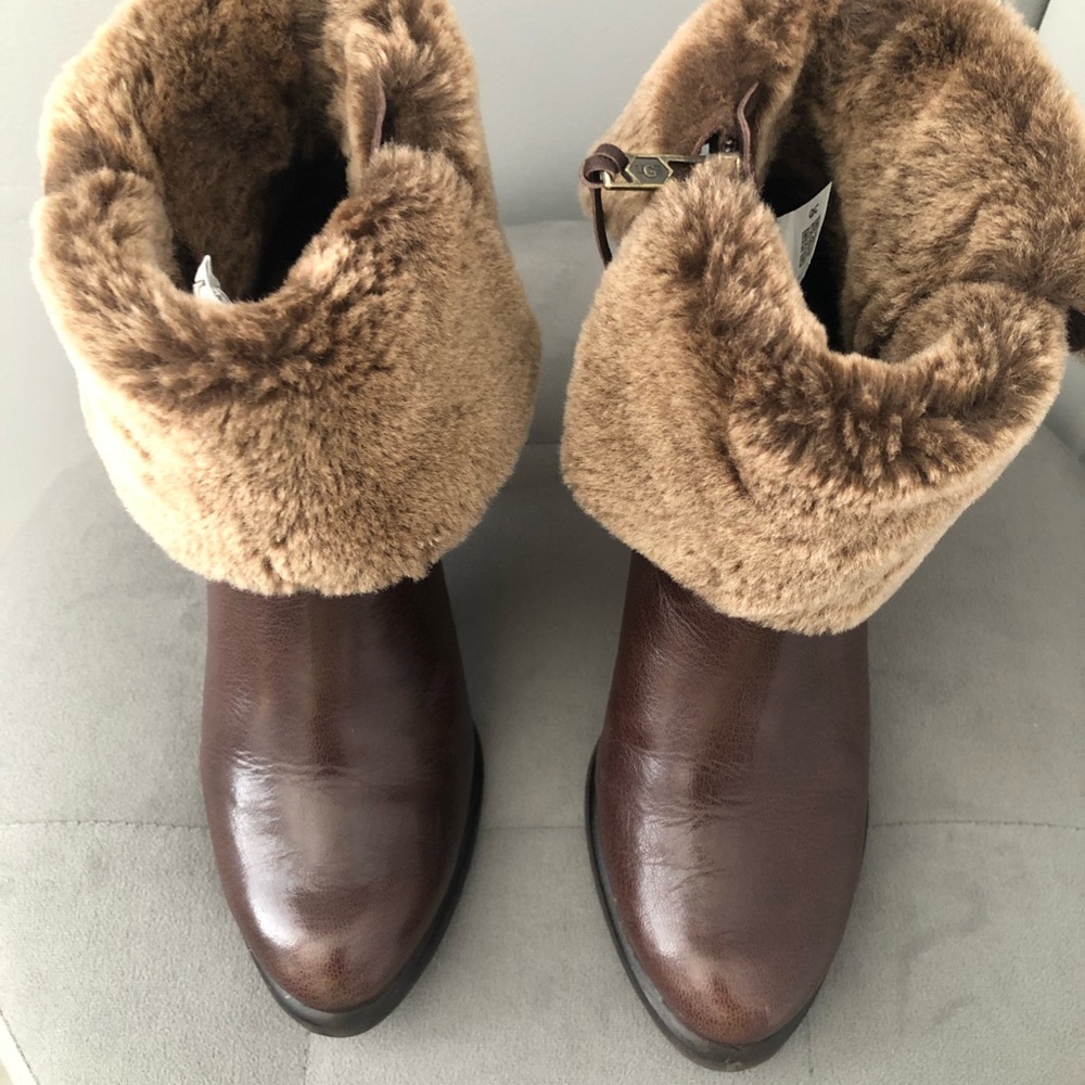 Women’s Size 7 UGG Leather Fur Boots W JAYNE